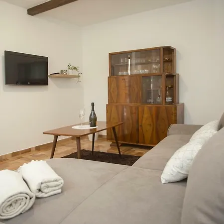 別荘 Spartion Marine