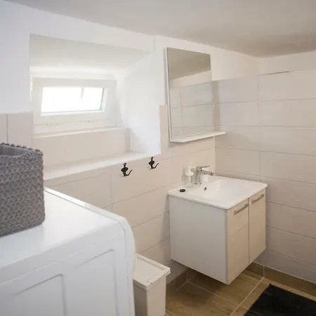 別荘 Spartion Marine